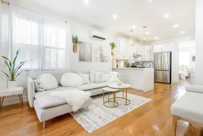 Image de The Botanical Garden Unit I 3 Bd 2 Ba|Free Parking