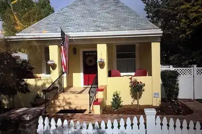 Image de Quaint Historic Cottage In Prescott