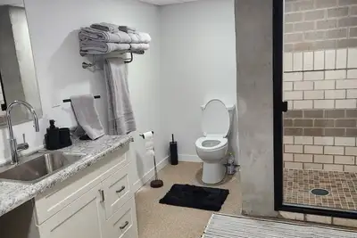 Image de Spacious 4-bedroom house in Cherokee with Ac