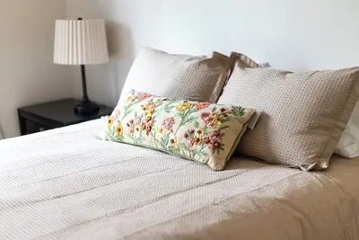 Image de Tuscany Lane - 2 floor townhouse, Near Lake, Pool, Pets Ok - Lkn Location