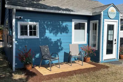 Image de 2 Queen beds, walk to beach & downtown, riverview, dog friendly!