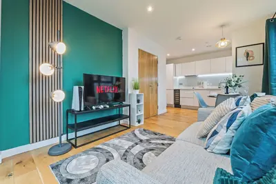 Image de Luxe Central 2br |Ps5|Netflix|8 mins from bullring