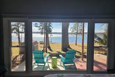 Image de Quiet 2-bedroom bungalow with Ac on Wamplers Lake