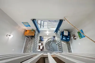 Cozy Artist's Loft