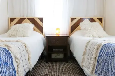 Image de Art House 3 Beds Close to Warner Theater