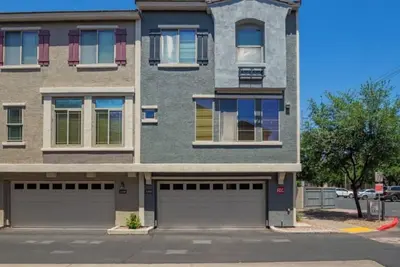 Image de Charming 2-bed, 3-bath en suite Tempe townhouse, across from the Cubs Stadium