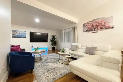 Image de Beautiful, Spacious 4br Home Free Parking in North Framingham Easy Access boston.