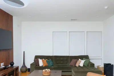 Image de Happiness at No-Charge in walkaway Akard Travelbae Luxe Haus