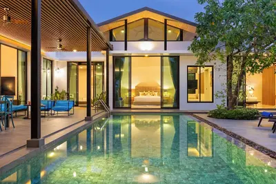 Image de Luxury Pool Villa 6. 5 bedrooms-Emilys Pearl / Nai Harn Baan Bua / Nai Harn Beach