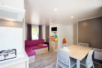 Image de Camping La Nouzarède Lodge 2 chambres