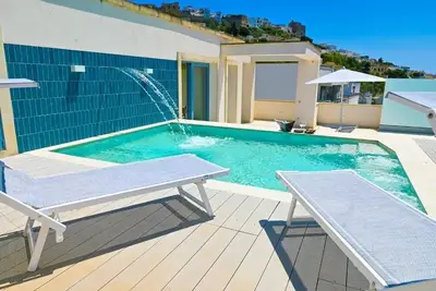 Perle Marine Suite Apartments