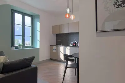 Image de Giglio - Modern apartment with parking. 5 minutes from the station.