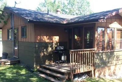 Image de Country Cottage Rental with Fire Pit on Lake Nipissing, Ontario