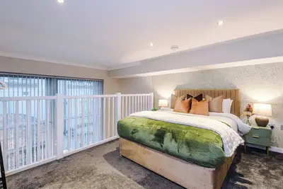 Image de Stylish 2 Bed 2 Bath Apartment – Liverpool Centre