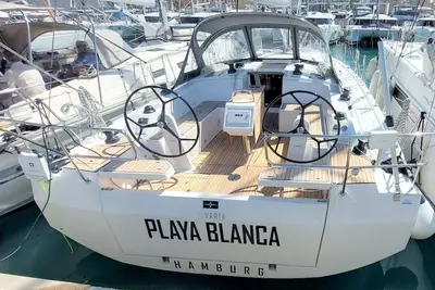 Image de Sun-Kissed Sailing Adventure in Islas Baleares, Mallorca