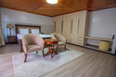 Image de King Suite with Balcony and Bathtub near Un Nairobi, Cozy Stead Haven House