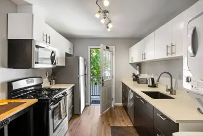 Image de (B2bH) Great Location, Peaceful Condo Near Peachtree Street