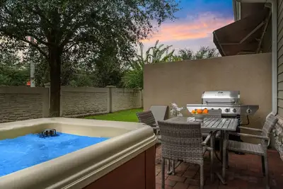 Image de 4 Br 4 Ba Villa | 5min→Disneyworld |1804ft² | Bbq