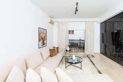 Image de Le Parfait Ii : Bord de mer, central et luxueux