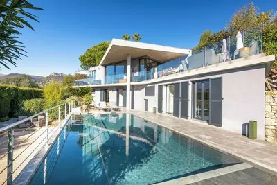 Image de Luxury, Comfort & Modern Living – Perfect for 10 Guests (Fully Air-conditioned)