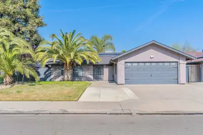 Image de Modern 3br Pool Home w Ev Charger - Bbq - Firepit