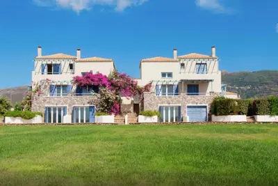 Image de Sea Front Villa Fluressa, Divine Sea Views, Private furnished Terrace, Shared.