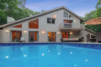 Image de Summerlight Estate by Rove Travel | Villa w/ Pool