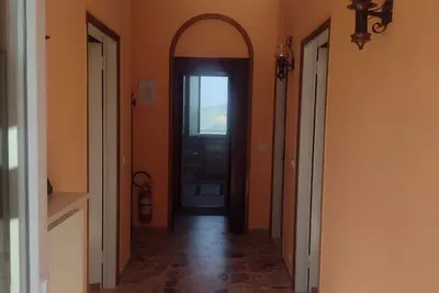 Image de Terrace with view of hills, 7km paragliding field, 15km heliport