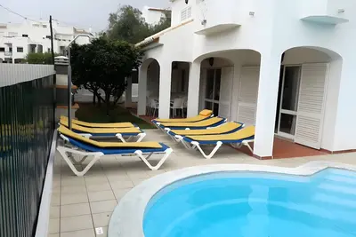 Image de Villa « Martins » avec piscine privée, Wi-Fi et climatisation
