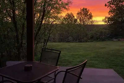 Image de Private Suite w/ Trailhead Access, Cozy Patio, Great Views & Mountain Wildlife