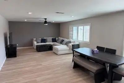 Image de Spacious 4-bedroom house in tranquil Fontana with Ac and gym