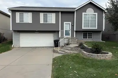 Image de Spacious 4-bedroom house in tranquil Omaha with Ac