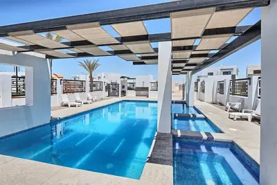 Image de Contemporary In-Town Home w/ Pool | Casa Cactus