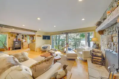 Image de Cozy Embden Lake Escape + Kayaks