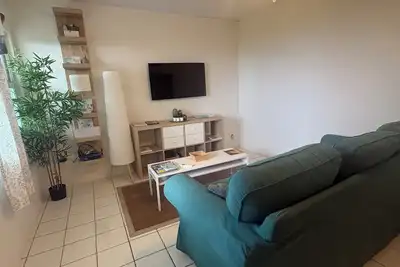 Frenchman’s Paradise, Prime Location