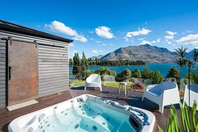 Image de Blackwood Lakeview Retreat | Hot Tub