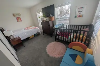 Image de Stylish 2-bedroom house in superb Hamilton with cozy living spaces near downtown