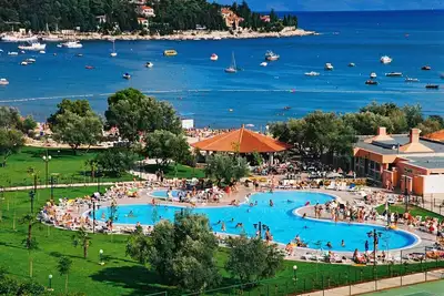 Image de Mobil-home à Rabac avec piscine partagée