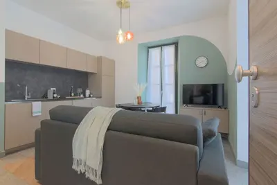 Image de Ciclamino - Modern apartment with private parking. Lake view