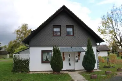 Image de Maison de vacances « Landhaus Holly » avec terrasse privée, Wi-Fi et climatisation