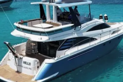 Image de Sapphire Beach St Thomas 58ft luxury yacht stay