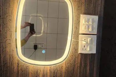 Image de Sukoon 2bhk| Near Metro Station in Lajpat Nagar Amar Colony Free Parking