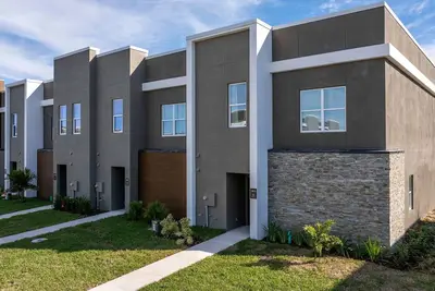 Image de Elegant 4br Stay Near Disney Parks
