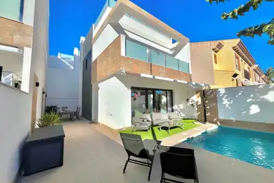 Image de Charming 3-Bed Villa with Private Pool in San Pedro del Pinatar