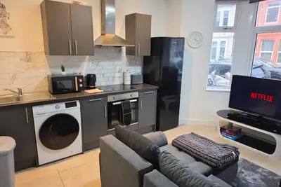 Image de 1bd Ground floor central apartment with private garden