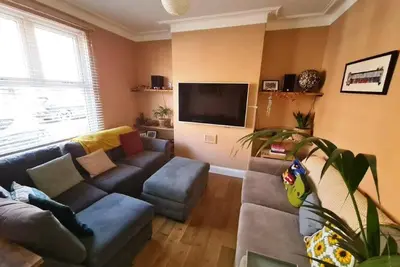 Image de 2br Cozy Retreat - Pool Table - Wifi - Sleeps 7