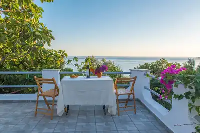 Image de Maison entière à Keramés, Crète, à 250 m de la plage