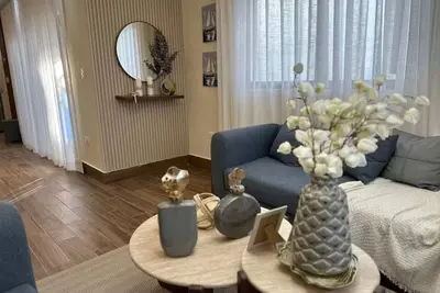 Comfortable 2br Apartment - Pool - central