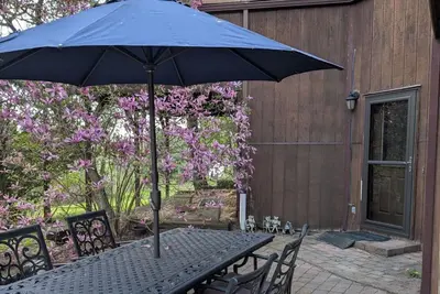 Image de 4-bedroom geodome in beautiful Burbank with Ac comfort