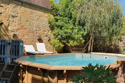 Image de Maison de caractère avec terrasse et piscine privée – centre Domme